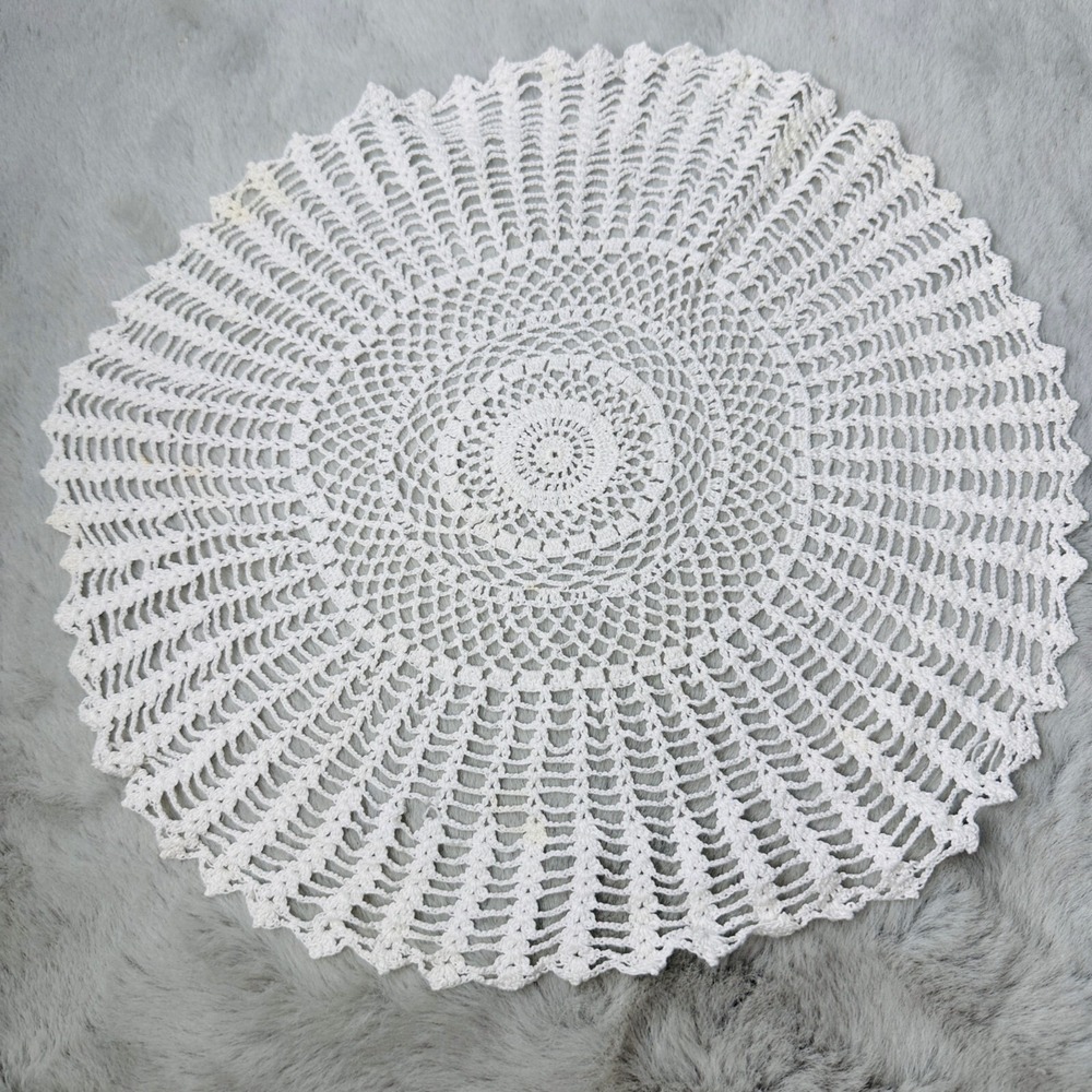 Vintage Doilie Crochet Lace Round 12‎ Inches Handmade Grannycore Handicraft